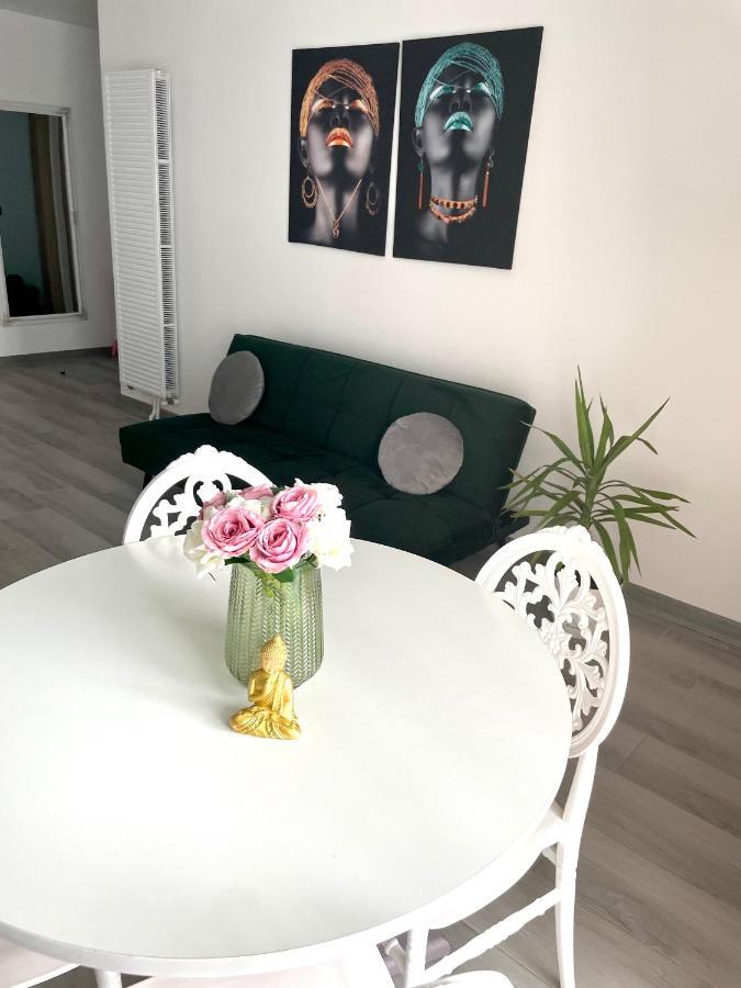 Apartament Dominic 2 Beds 1 Sofa Parking Pool Apartament By Alezzi Nord10 Năvodari Zewnętrze zdjęcie